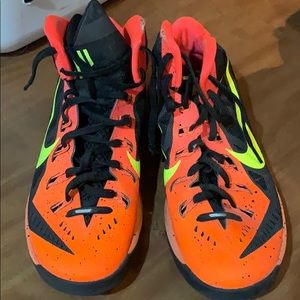 Nike men’s sneakers